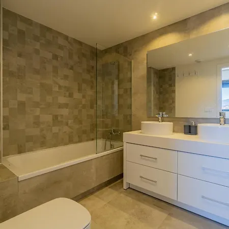 Modern In Ref M39 Estepona